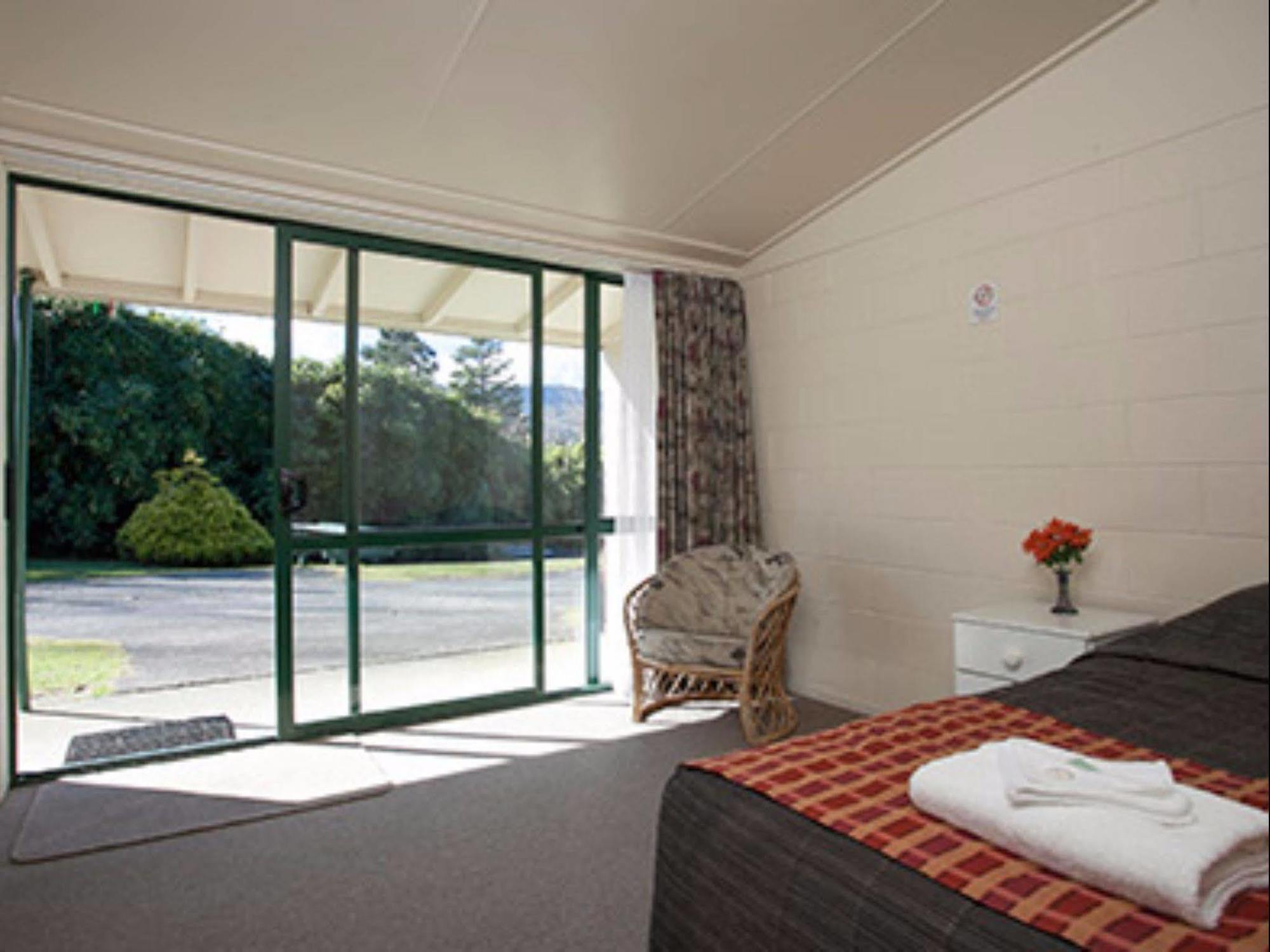 Opal Hot Springs & Holiday Park Okauia Buitenkant foto